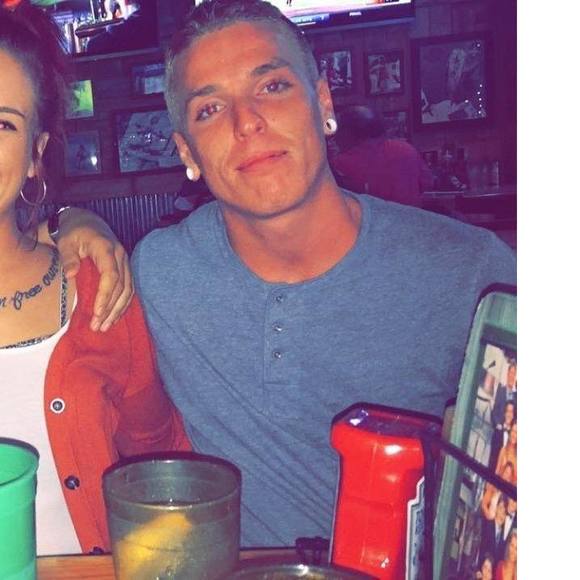 Meet your Posher, Chris - Picture 1 of 1